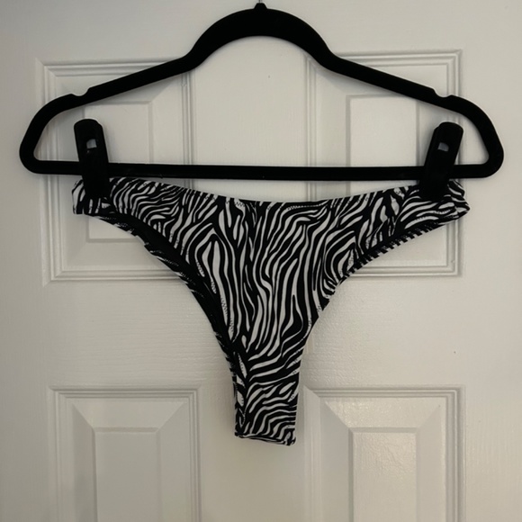 Tropic of C Curve Bikini Bottom in Zebra - Picture 5 of 6